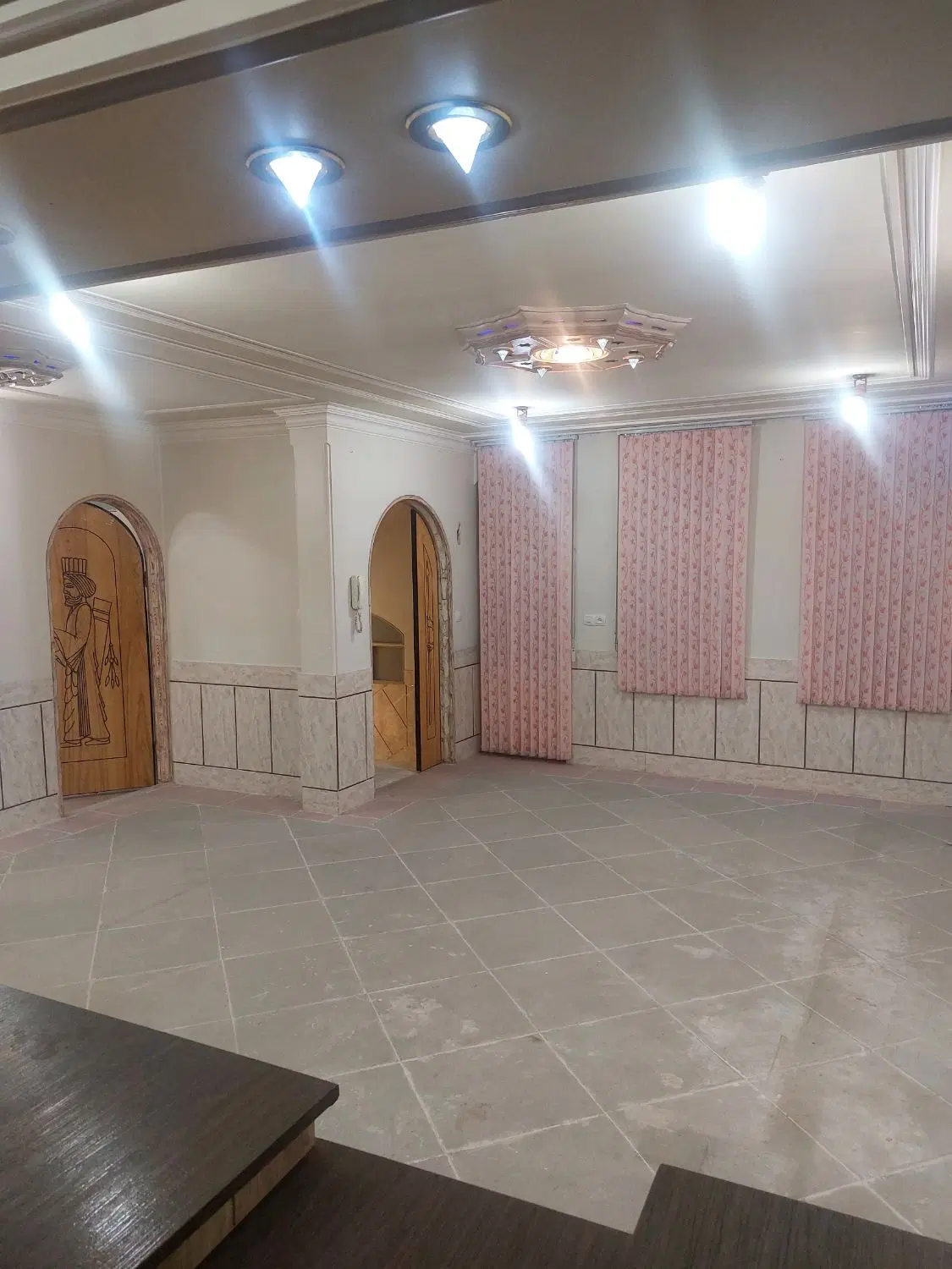 فروش منزل ویلایی۳طبقه حکیم نصرالله