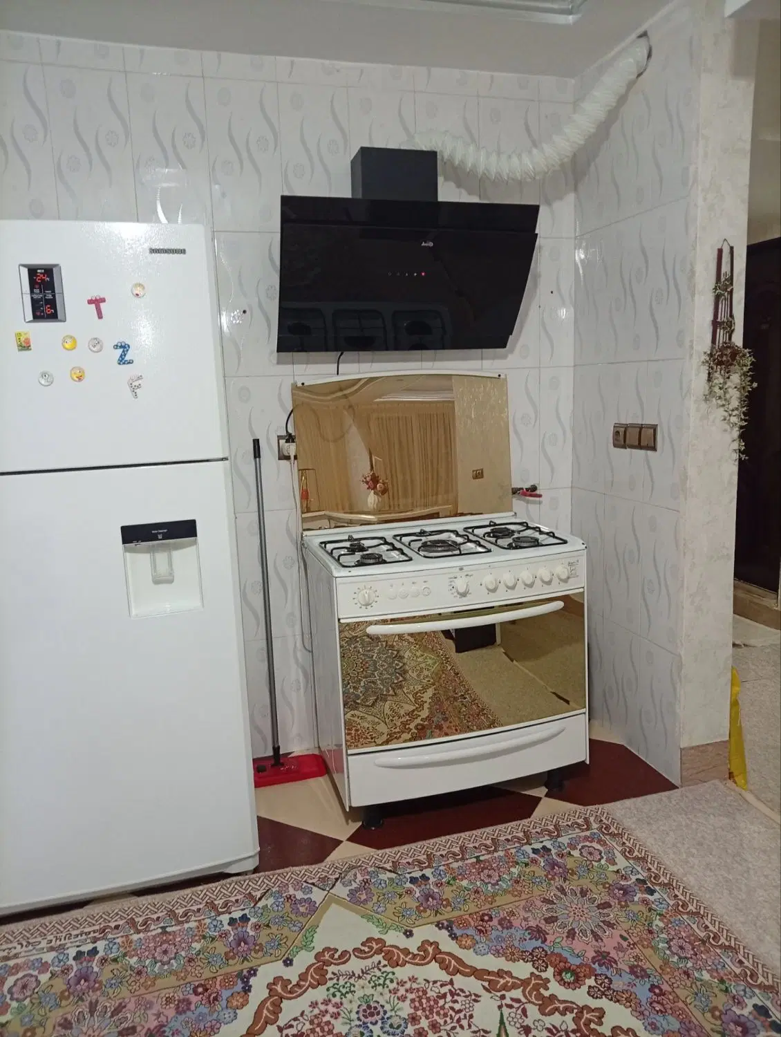 رهن و اجاره تک واحدی آپارتمان طبقه دوم( ۹ دی)