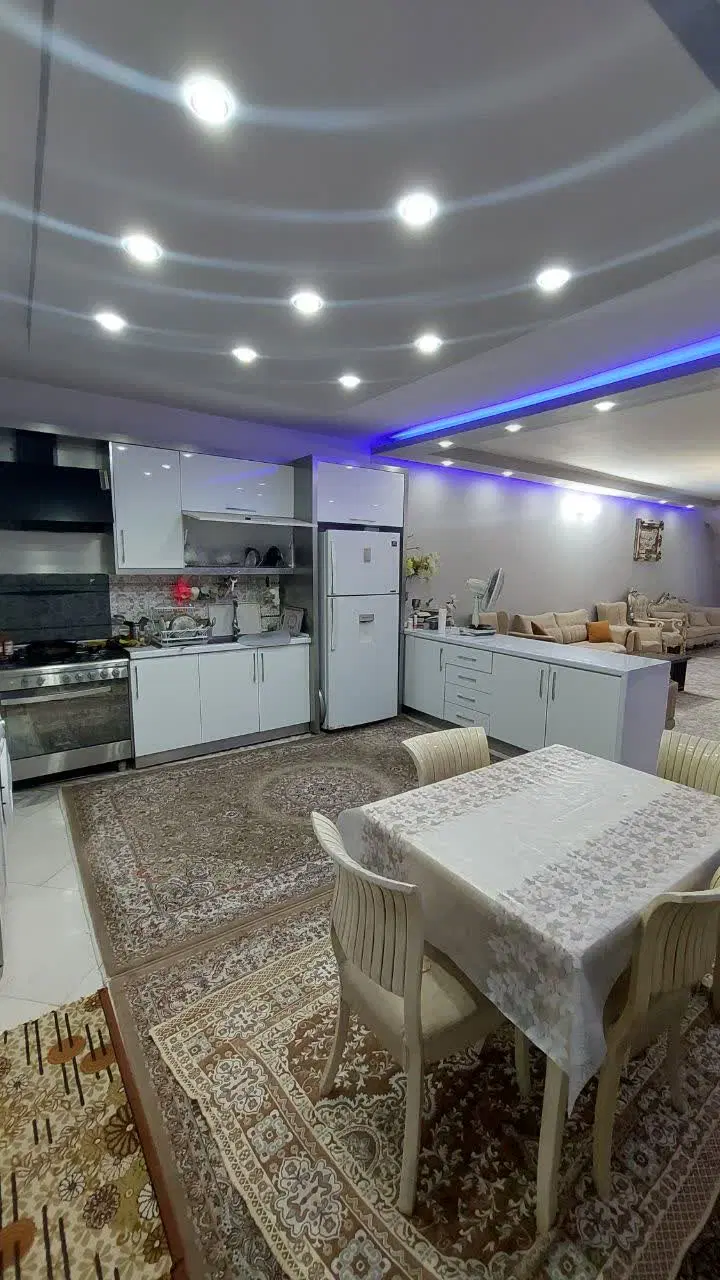 سه دانگی  به وسعت شش دانگ