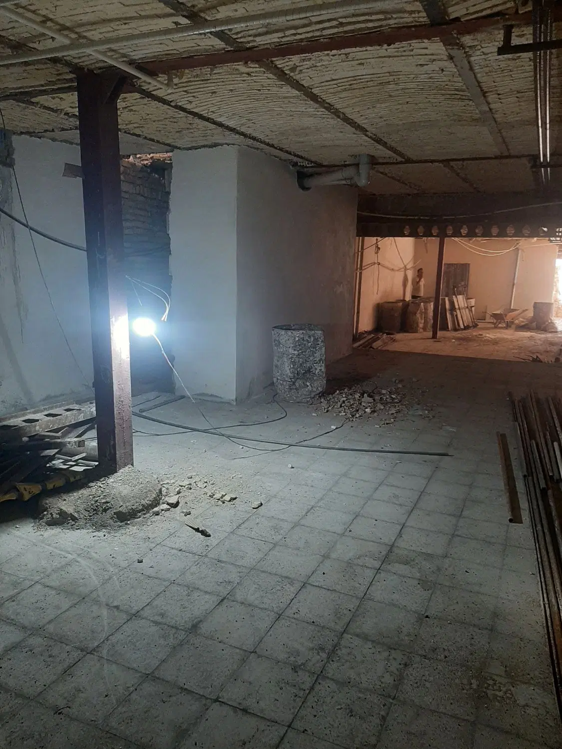۲۰۰ متر گارگاه زیر زمین