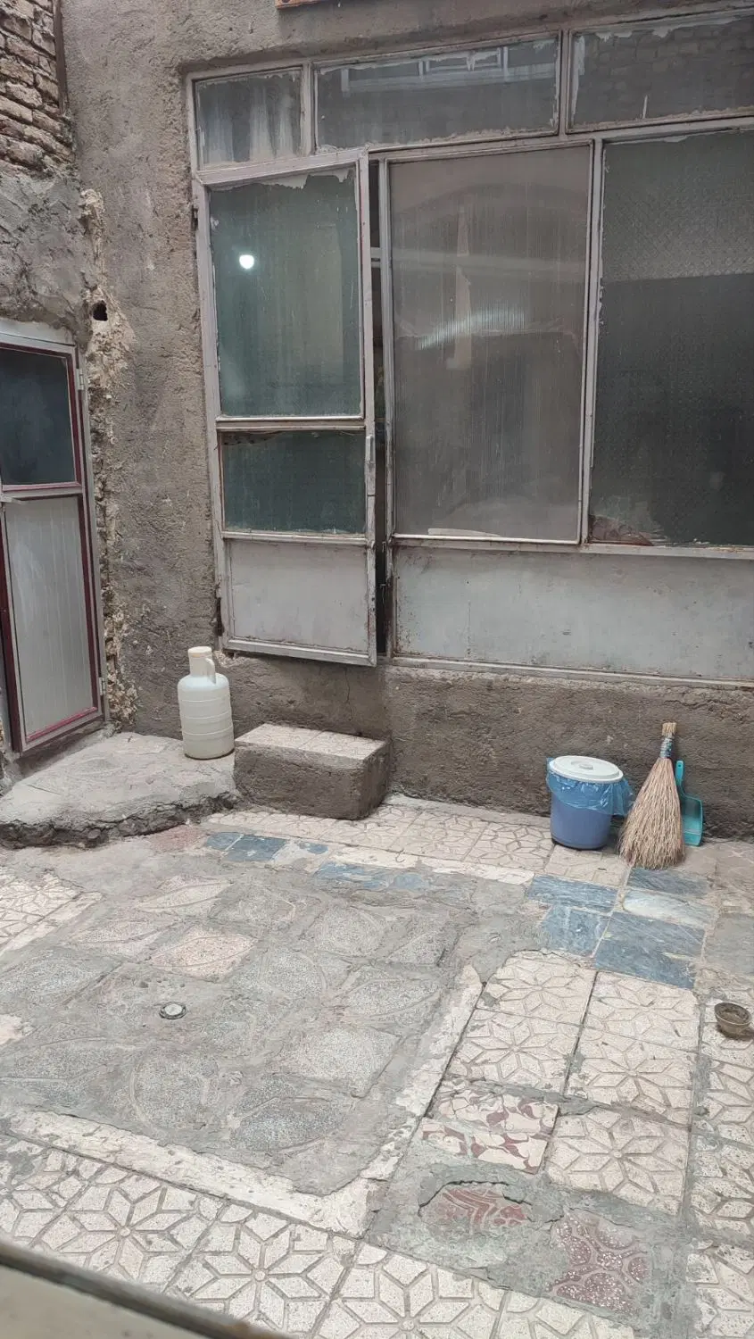 اجاره حیاط در عباسی