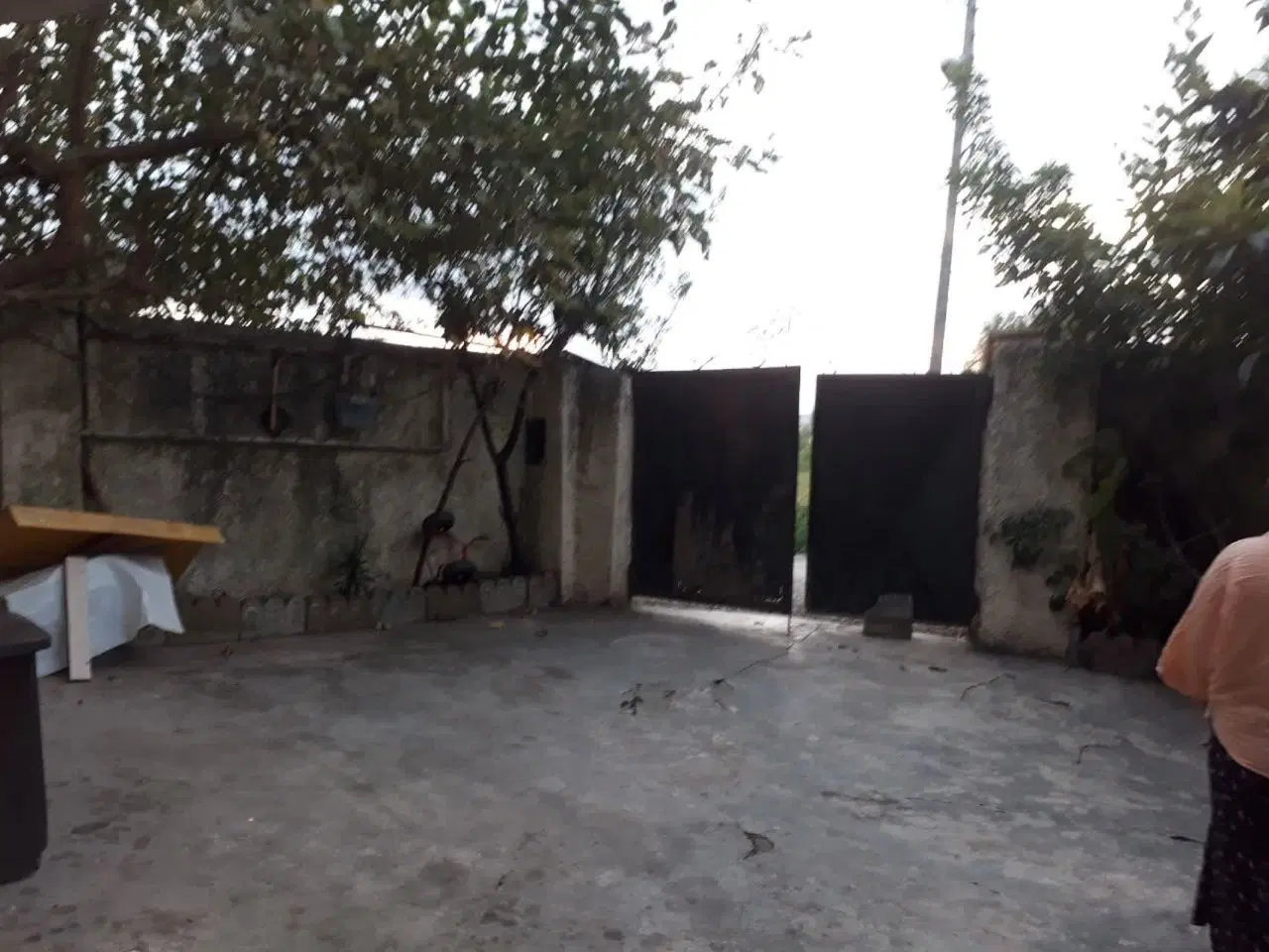 ۵۰ متری مبله حیاط مشترک با مالک  خیابان نادری