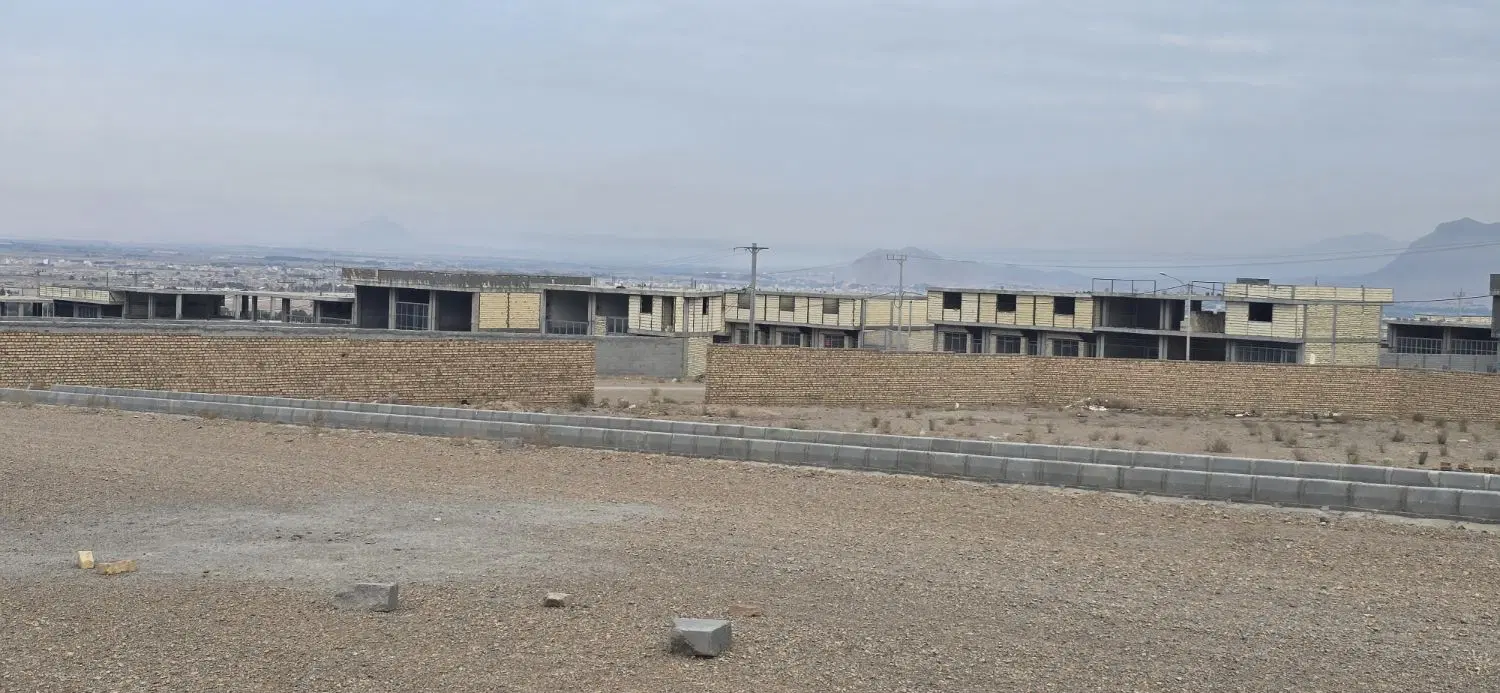 کارگاه ۱۲۶۰ متری واقع در شهرک خیام مبارکه