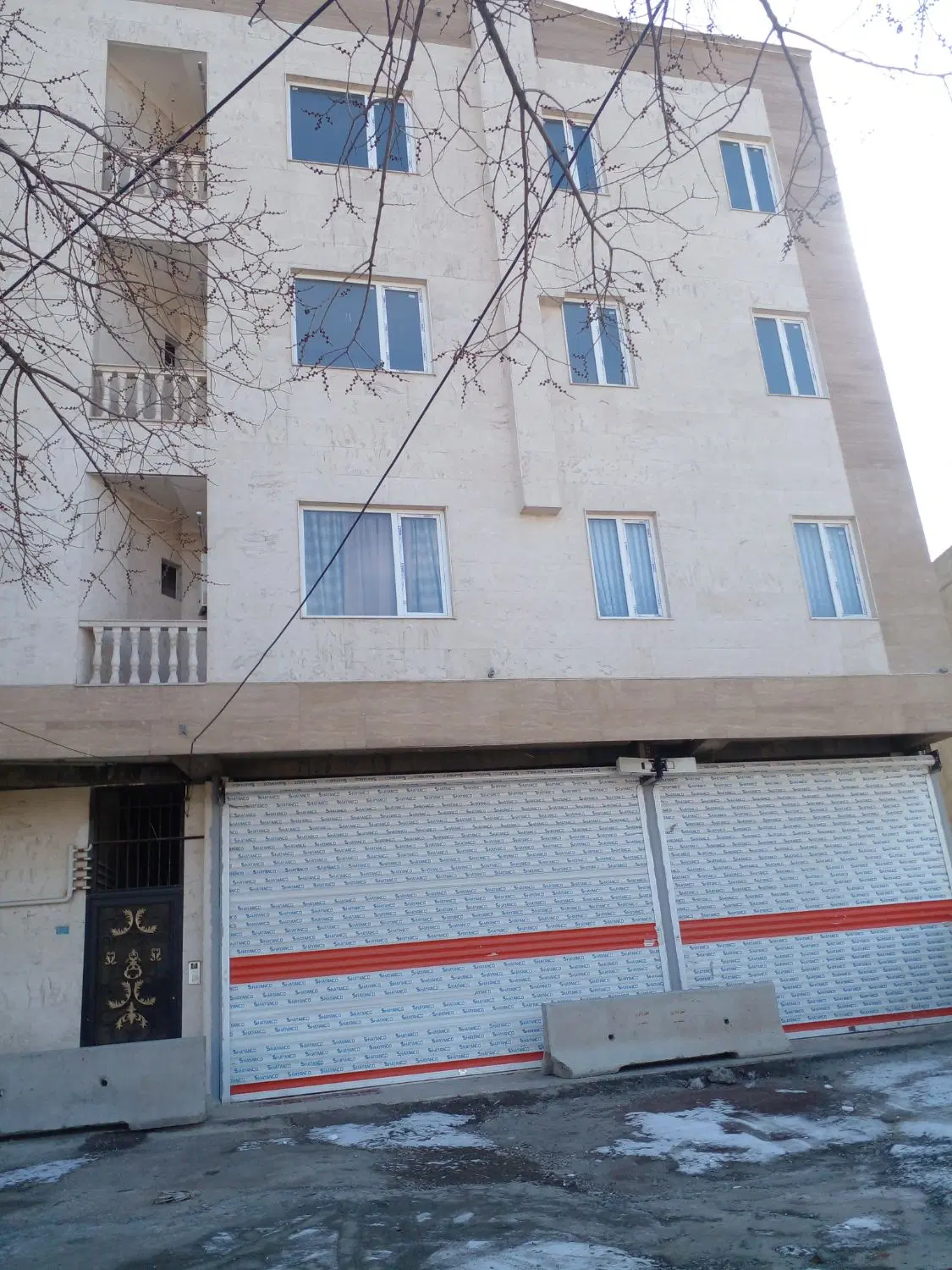 ساختمان مسکونی نوروزیان بلوار شهید رئیسی