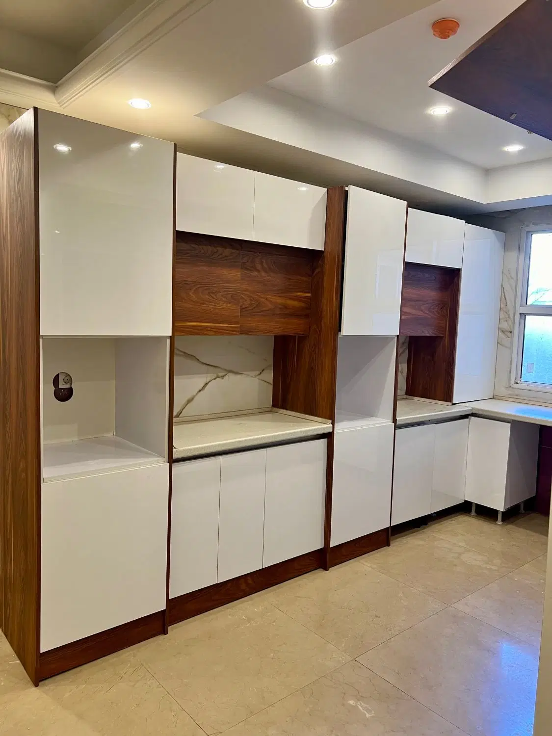 پاسداران ۲۳۰ متر ۳ خواب غرق نور تاپ لوکیشن ۲ p