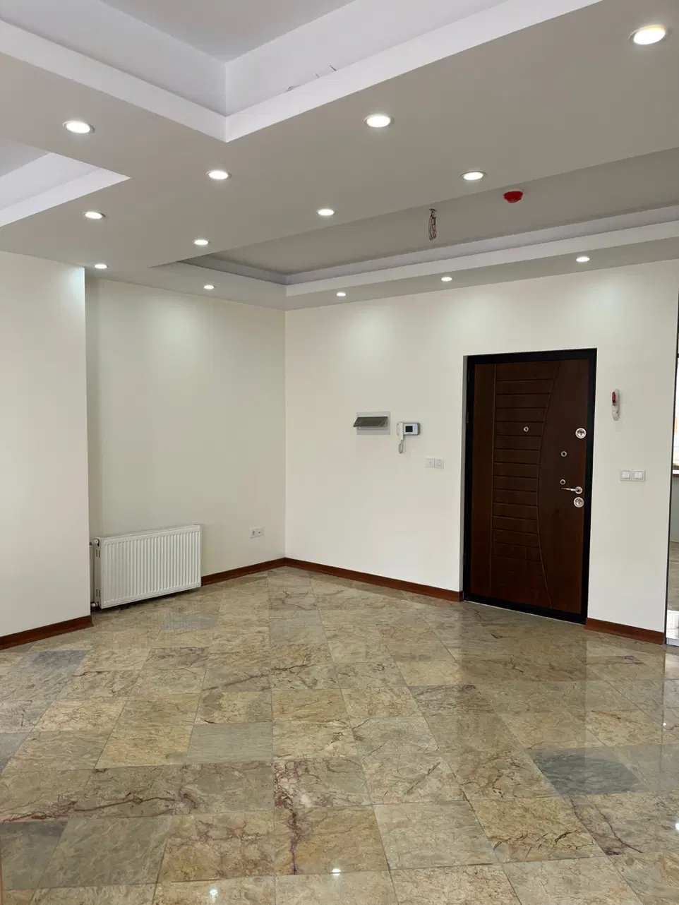 ۸۶ متری چهار راه عارف، نبش مخبر شمالی