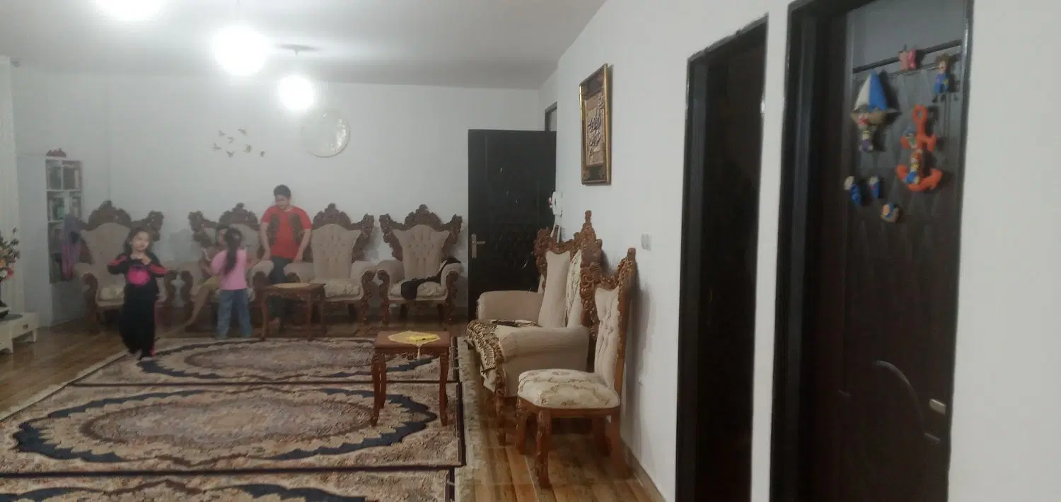 واحد عبور مجزا پارکینگ اختصاصی