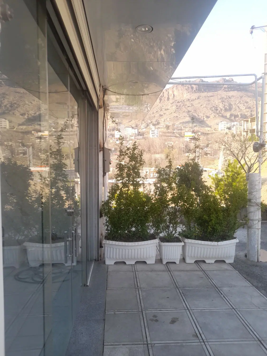 مغازه ۴۰ متری در آتشگاه