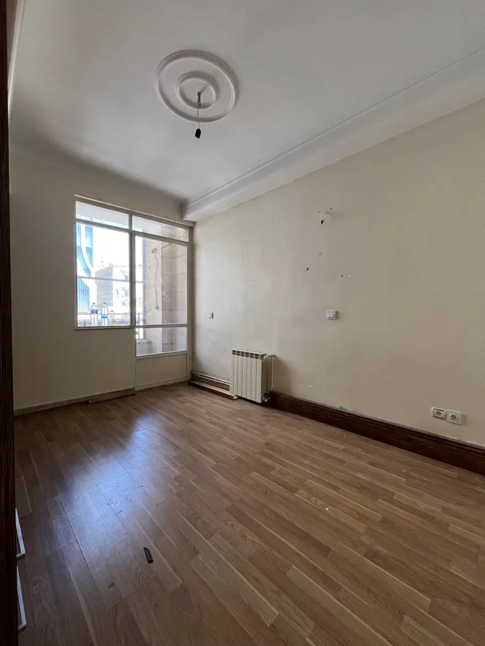 ۷۲ متر ۲ خواب غرق در نور حتی مناسب سرمایه گذاری