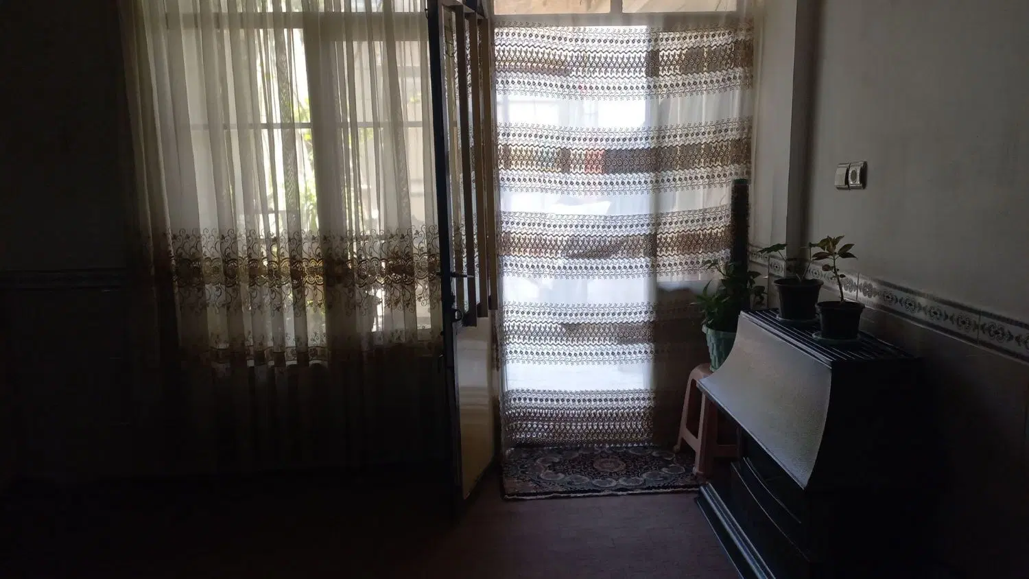 خانه ویلایی دربست  ۶۵متری در خاکعلی