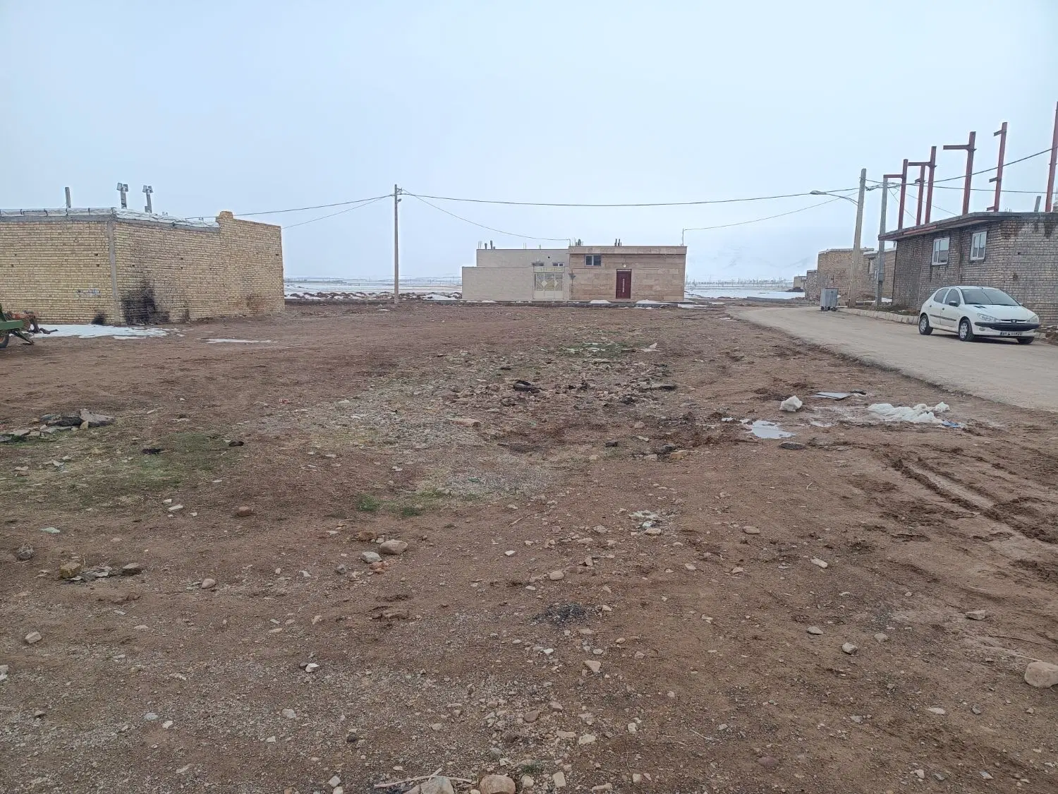 زمین مسکونی ۵۱۸ متر