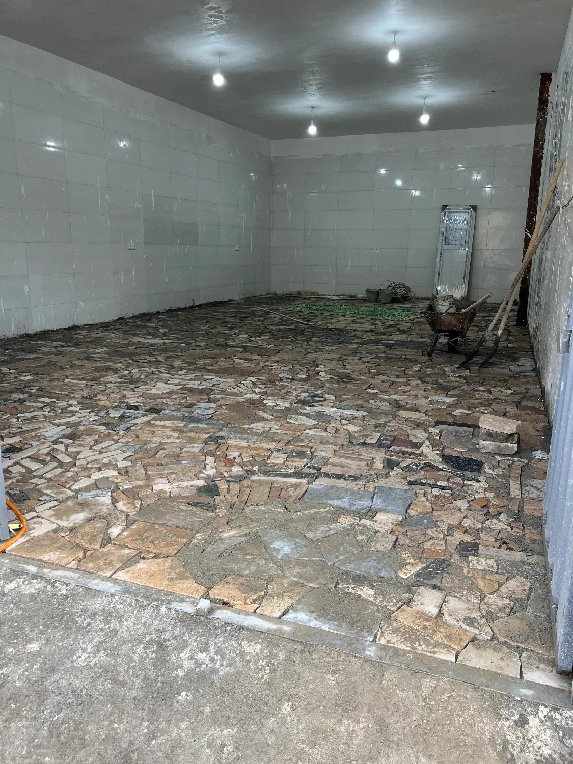 اجاره کارگاه ۱۰۰ متری