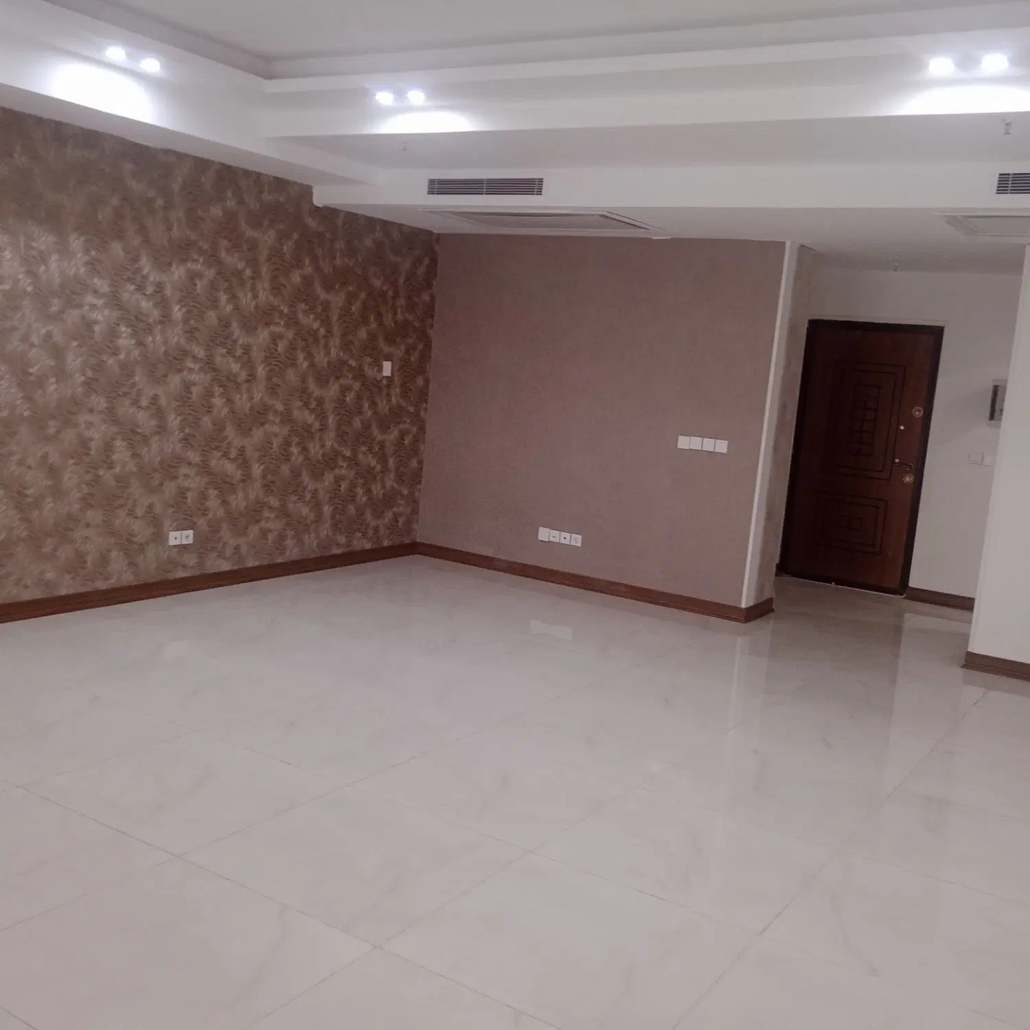 واحد ریز متراژ لوکس و خاص رونیکا  پالاس (هروی)