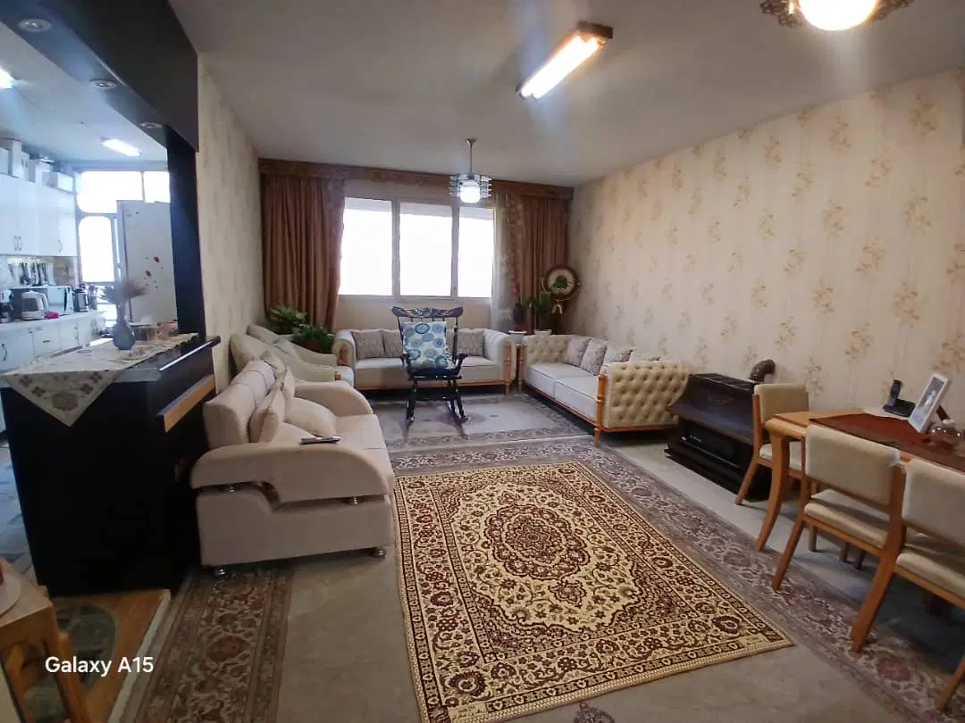 رهن و اجاره دو خواب ۱۲۰ متری بلوار گلستان