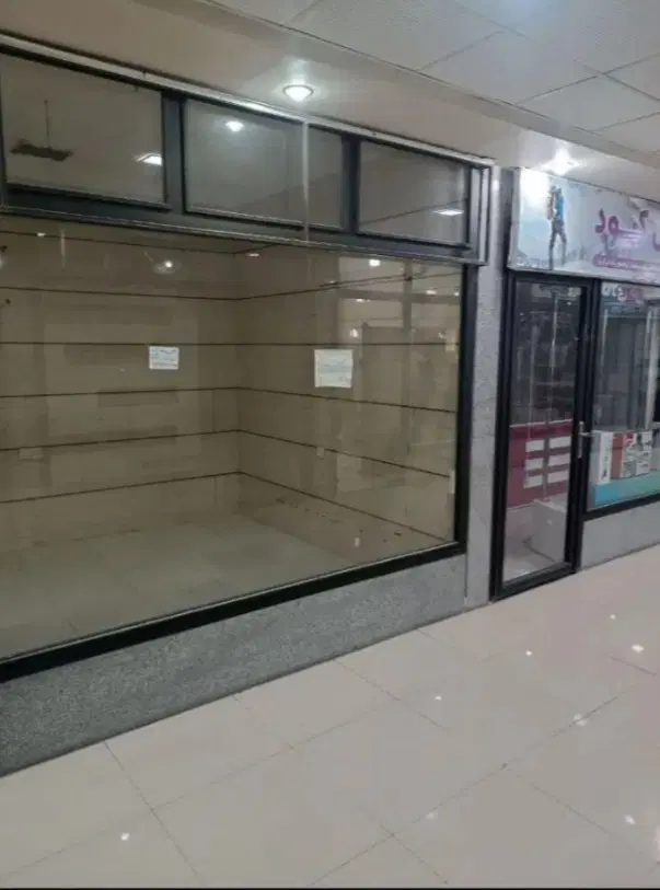 ۱۵ متر مغازه داخل پاساژ کاوه
