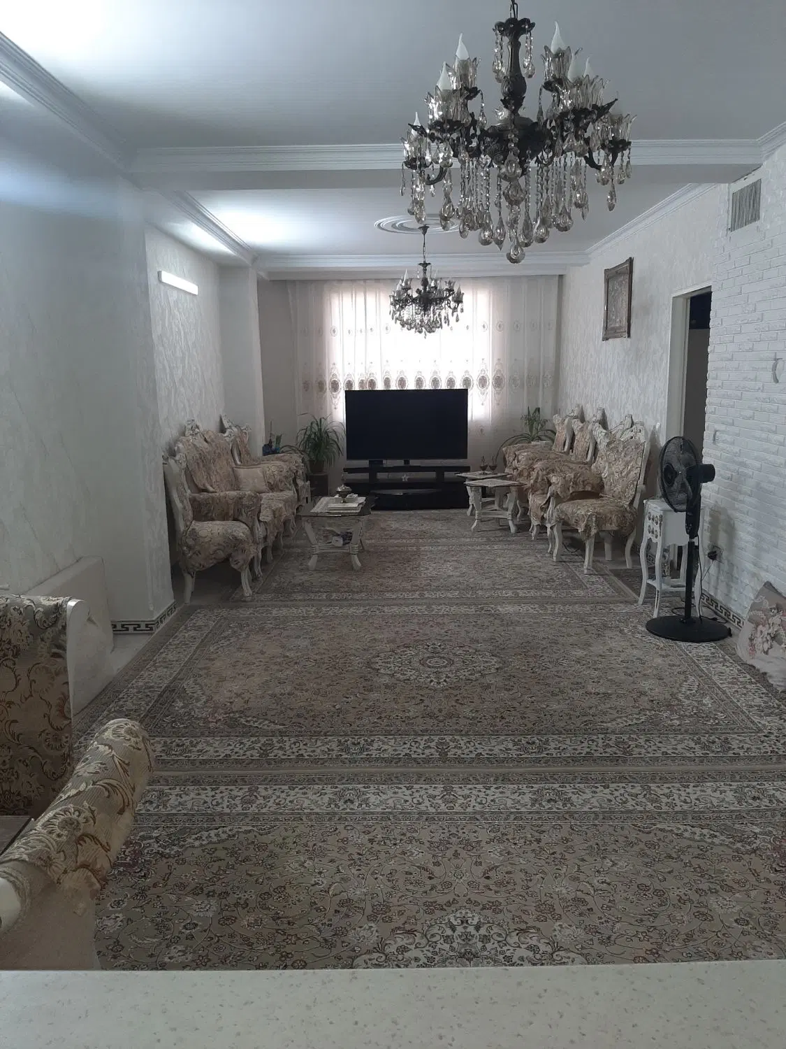 ۹۰مترو۲،۵۰مترانباری طبقه دوم