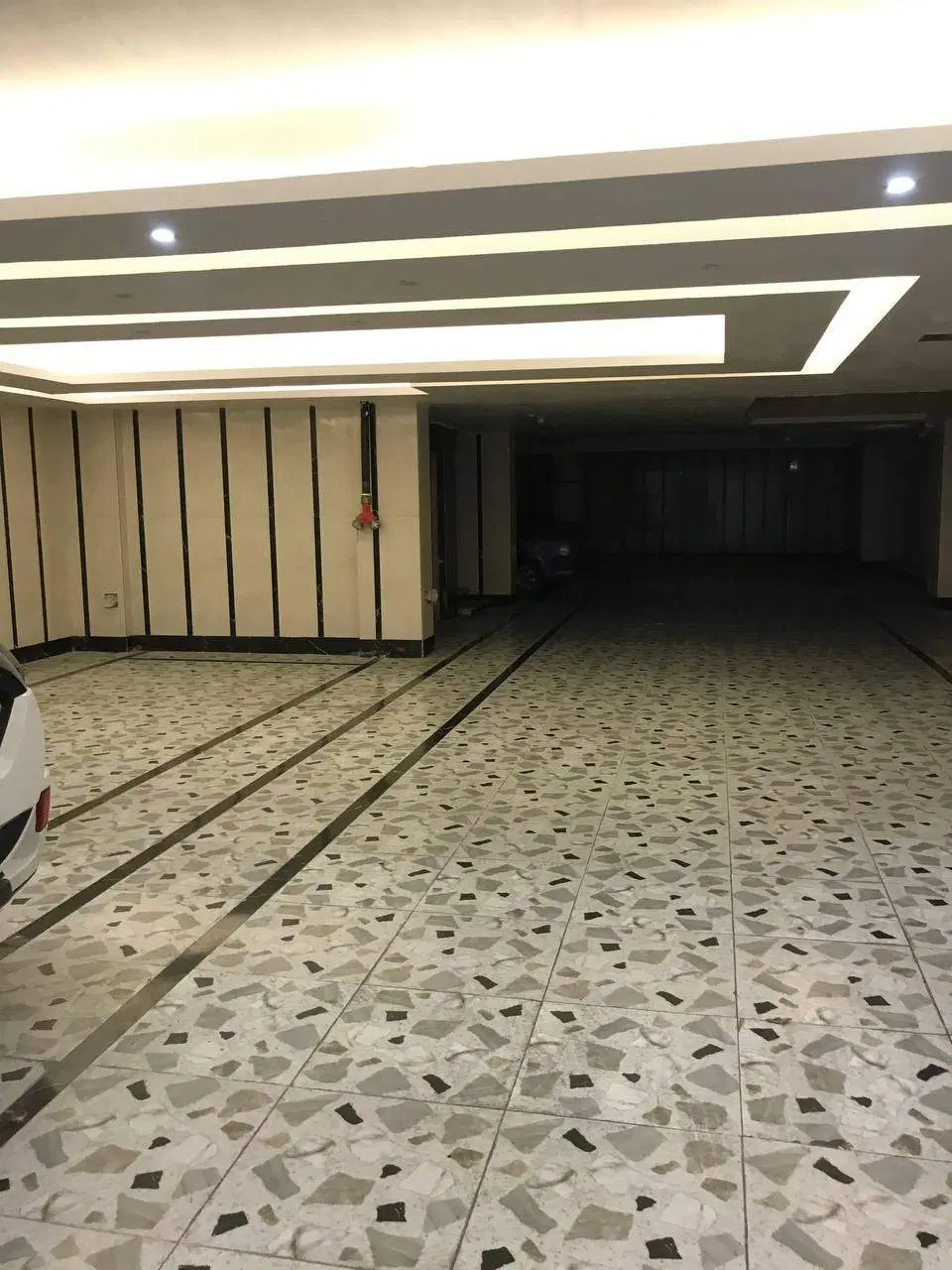 آپارتمان 98 متری 1سال ساخت بلوار مدافعین حرم