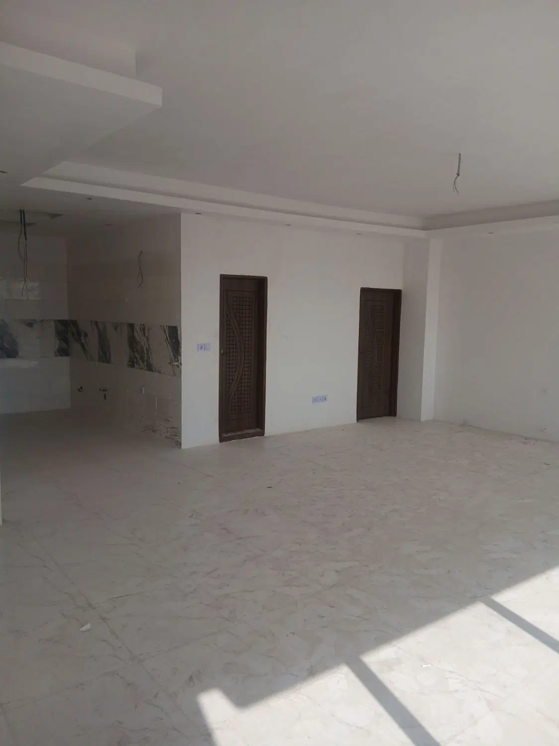 نیاز مند هم خانه  خانم  با وسایل زندگی