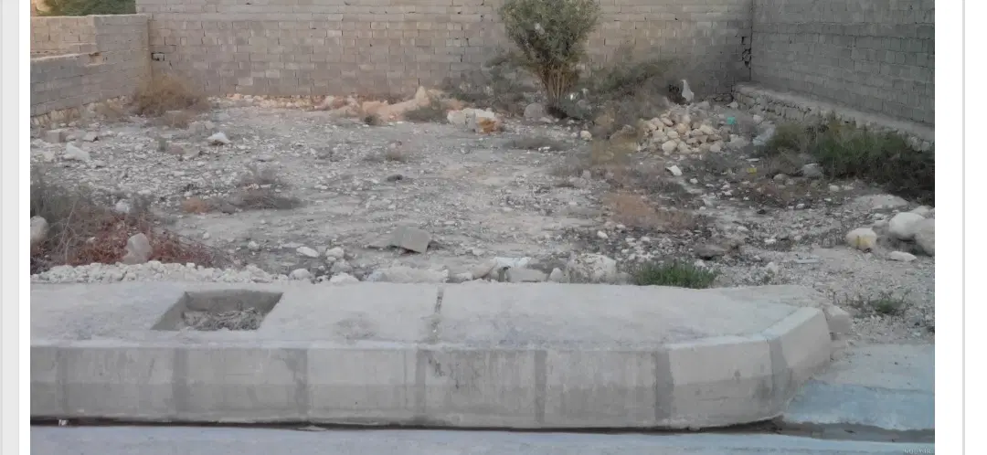 زمین فروشی