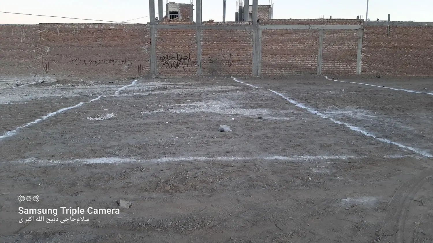 زمین استانداری سیادک ۲۰۰متر