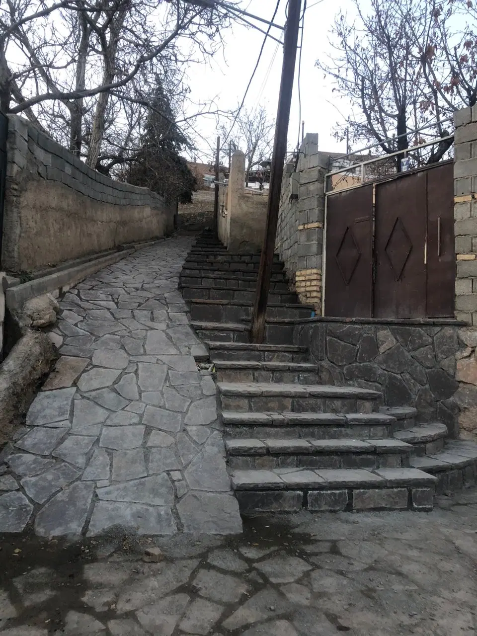 زمین و باغچه کردان کوهسار