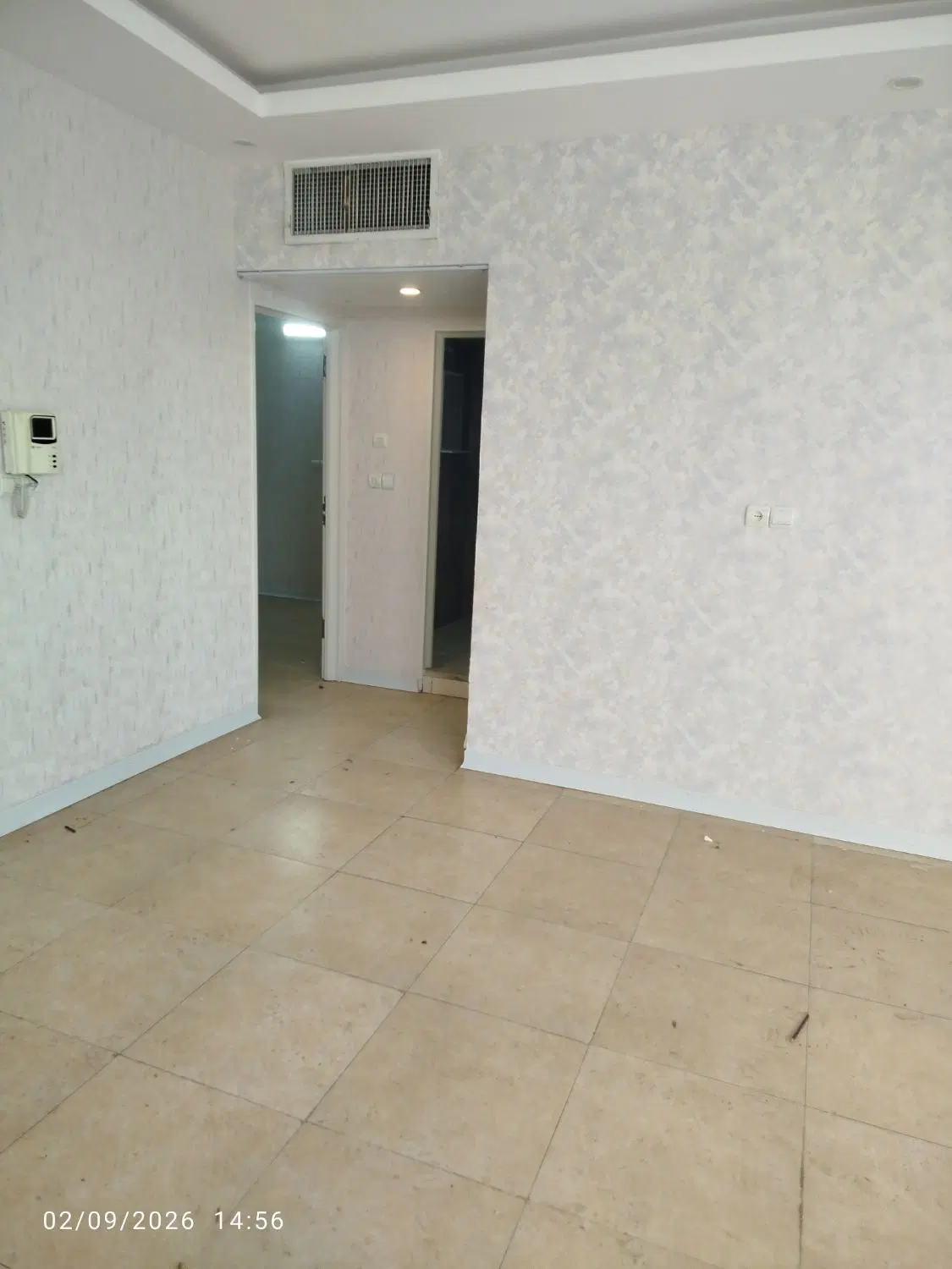 واحد تفکیکی سه واحدی فروشی