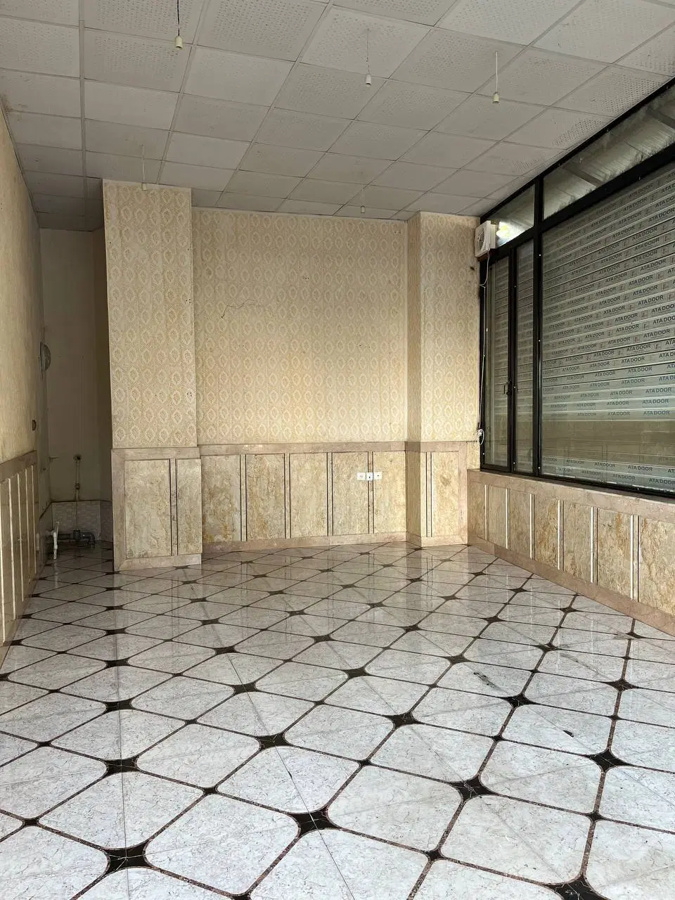 اجاره مغازه رو به روی پارک کودک