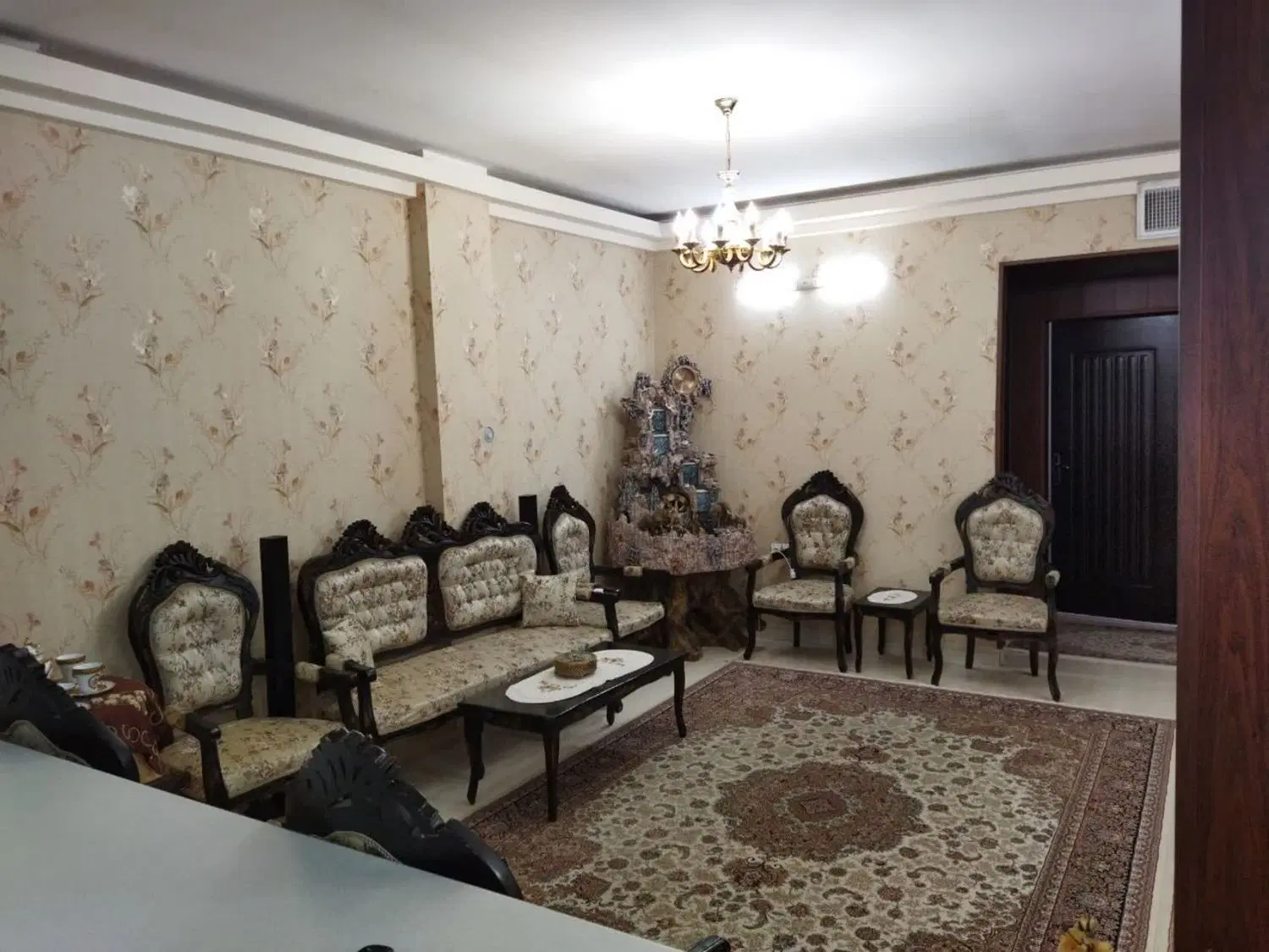 آپارتمان طبقه2