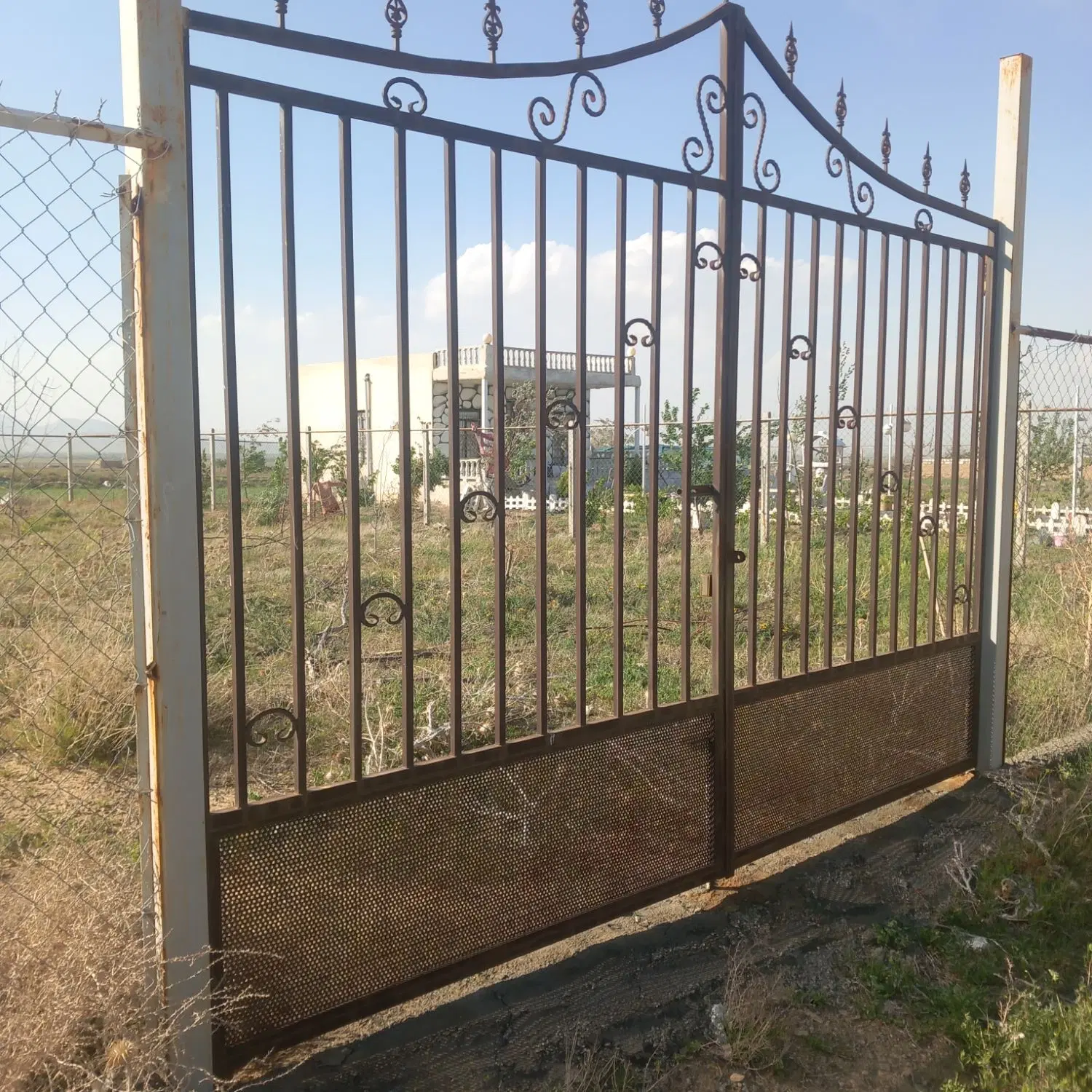 زمین ، باغ