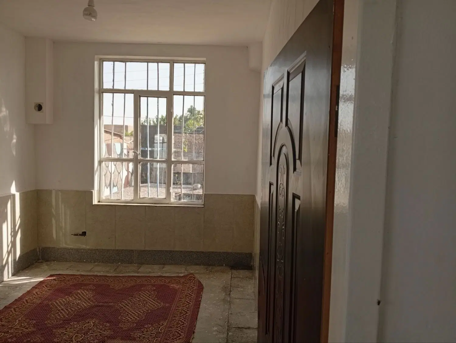 خانه ۳۲۰ متری اسکلت نما سنگ