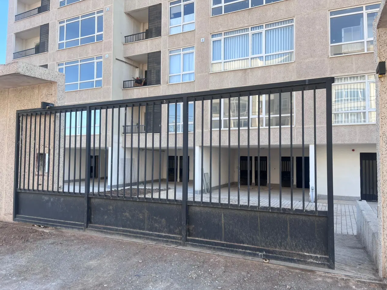 خانه در مهرگان فروشی