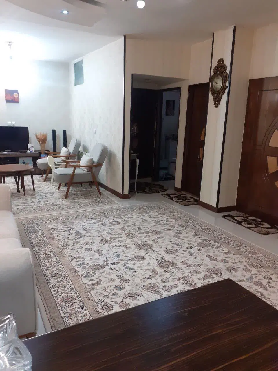 اپارتمان تک واحدی