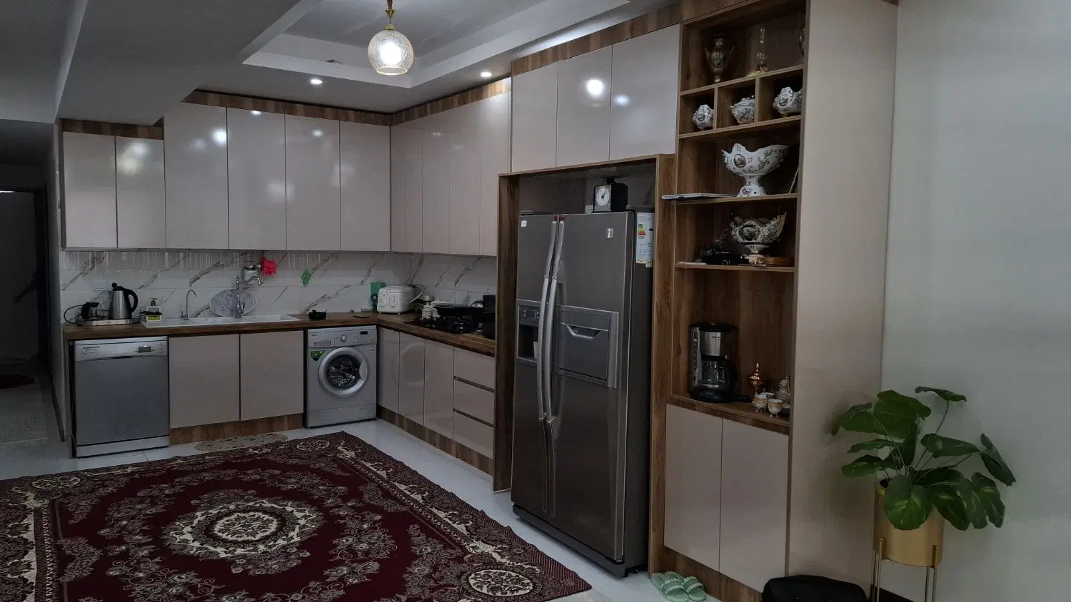 اجاره آپارتمان ۱۳۵ متری واوان