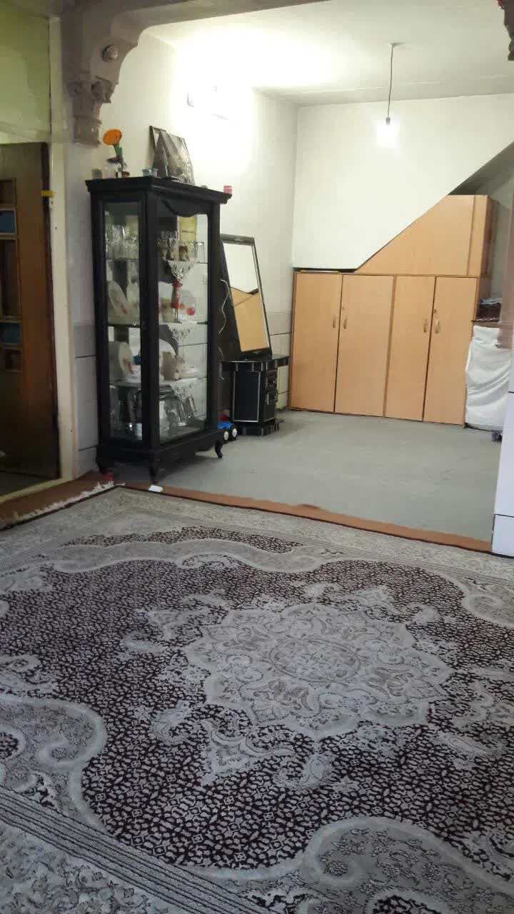 خانه هم کف یک خواب راه جدا