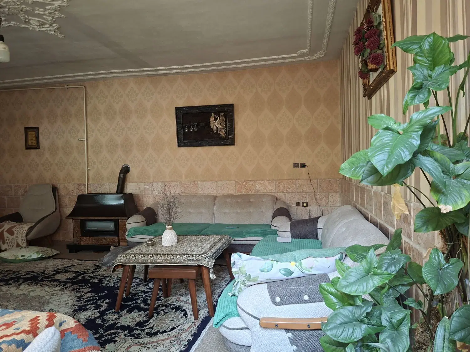 ویلایی خیابان نشاط