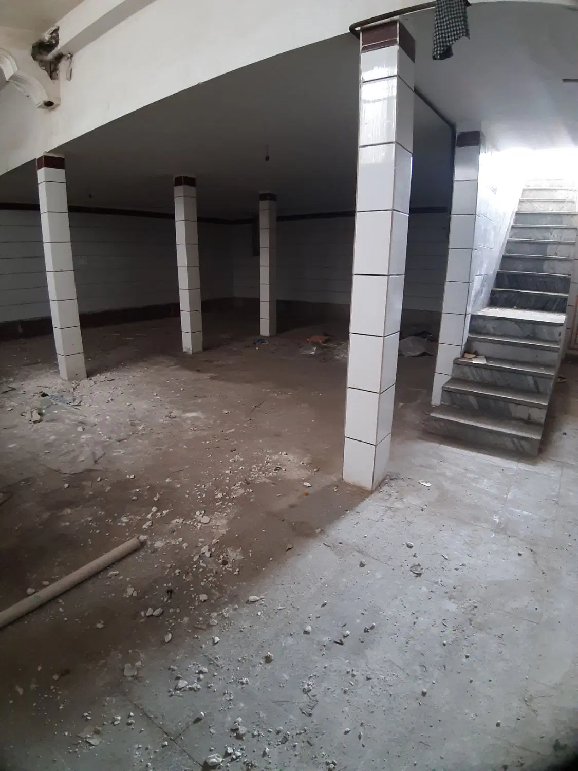 ۱۲۰ متر زیر زمین اجاره