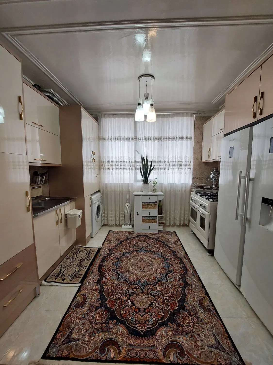 خانه ۵۸ متری با پارکینگ اجاره داده میشود