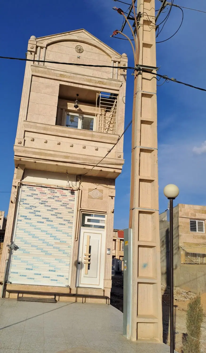 رهن واجاره دفترکار سر خیابان اصلی گویم۵۰متر نوساز