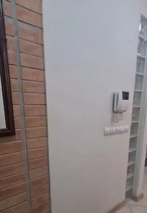 * 85 متر دو خوابه * شیک * تخلیه *
