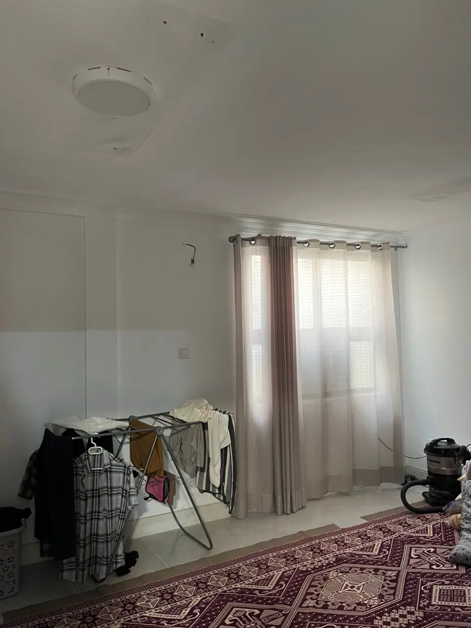 رهن‌واجاره اپارتمان۷۰متری یکخواب سر خیابان دانشگاه