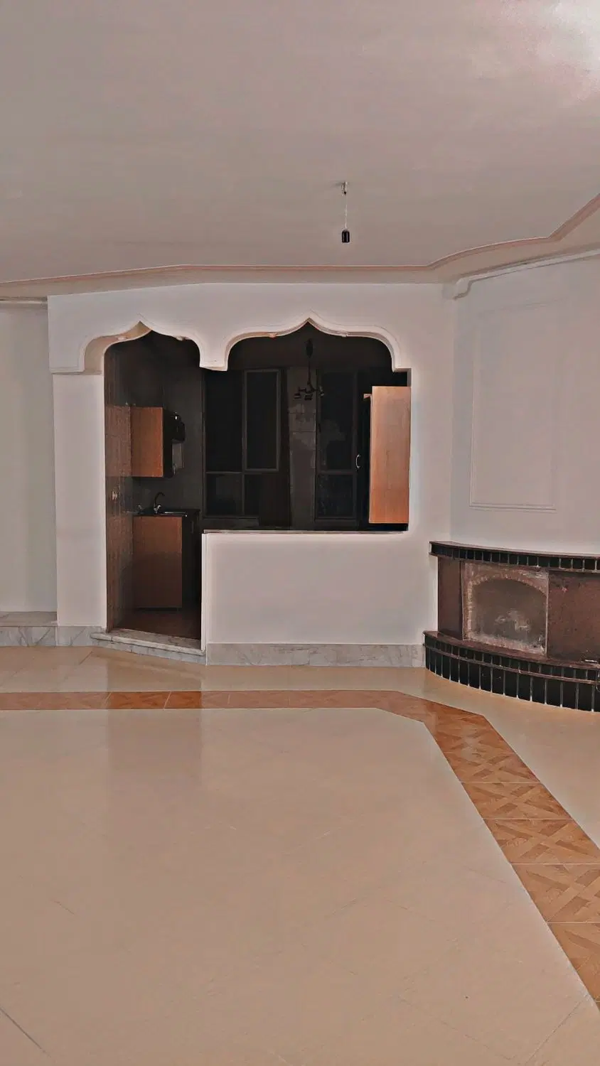 آپارتمان ۱۳۰ متری شهرک ارتش