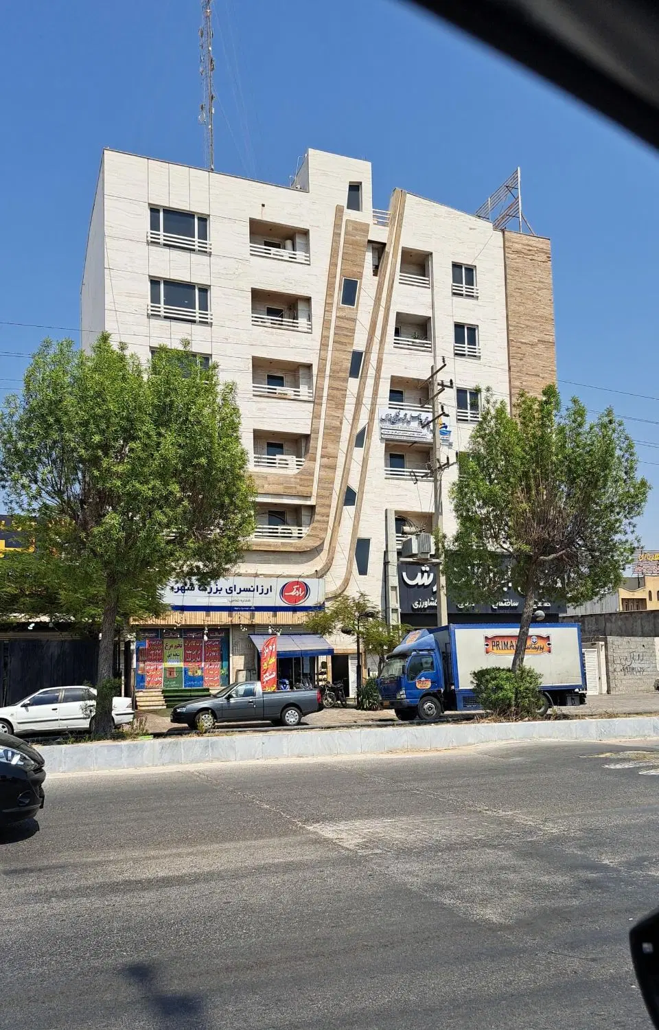 ۱۵۸ متر واحد اداری در بلوار طالقانی
