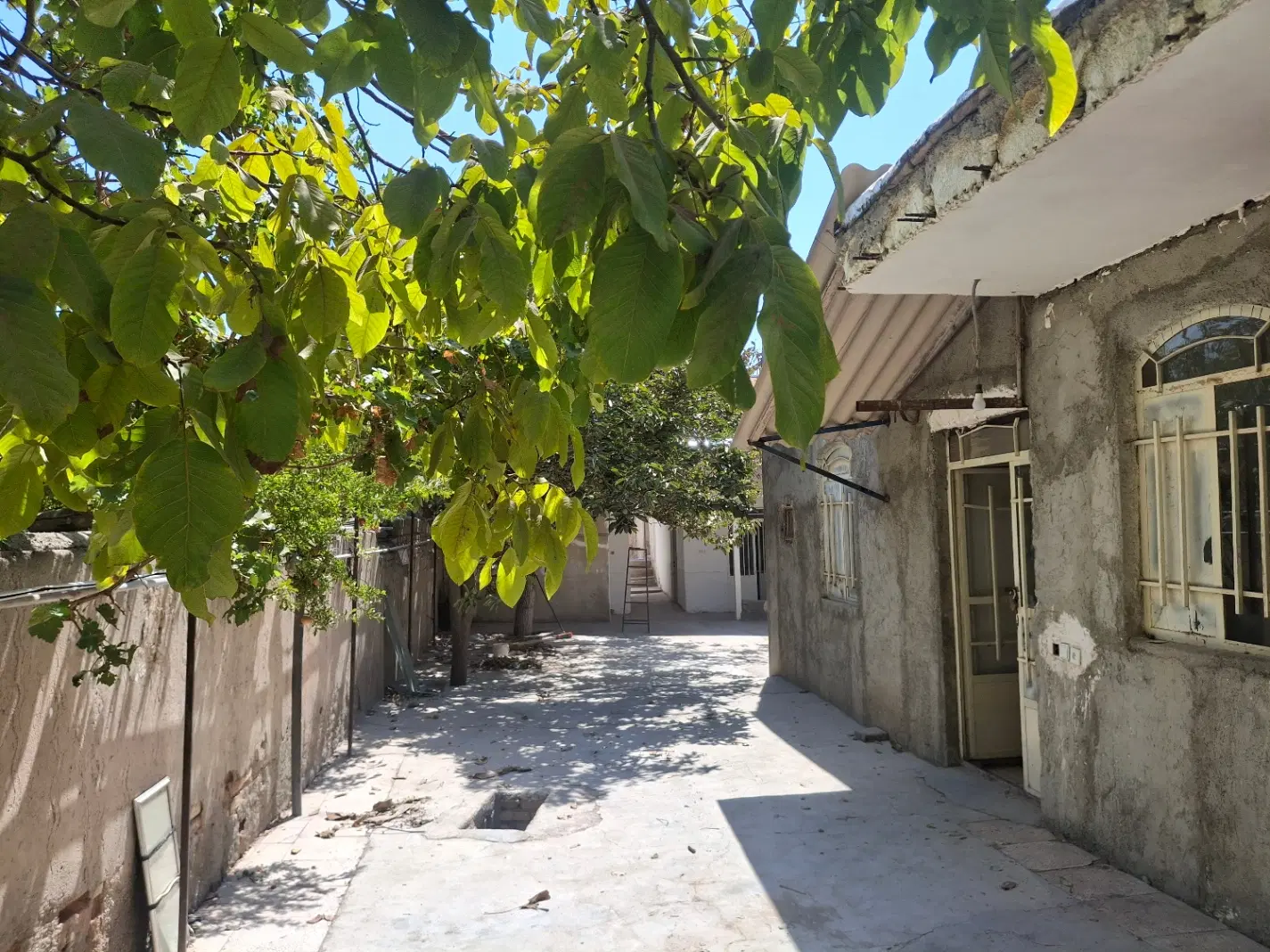 خانه ویلایی کلنگی