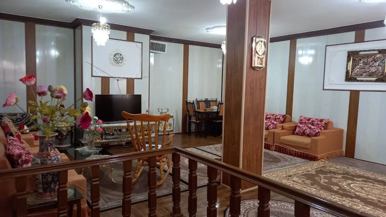 ساختمان ۲ طبقه