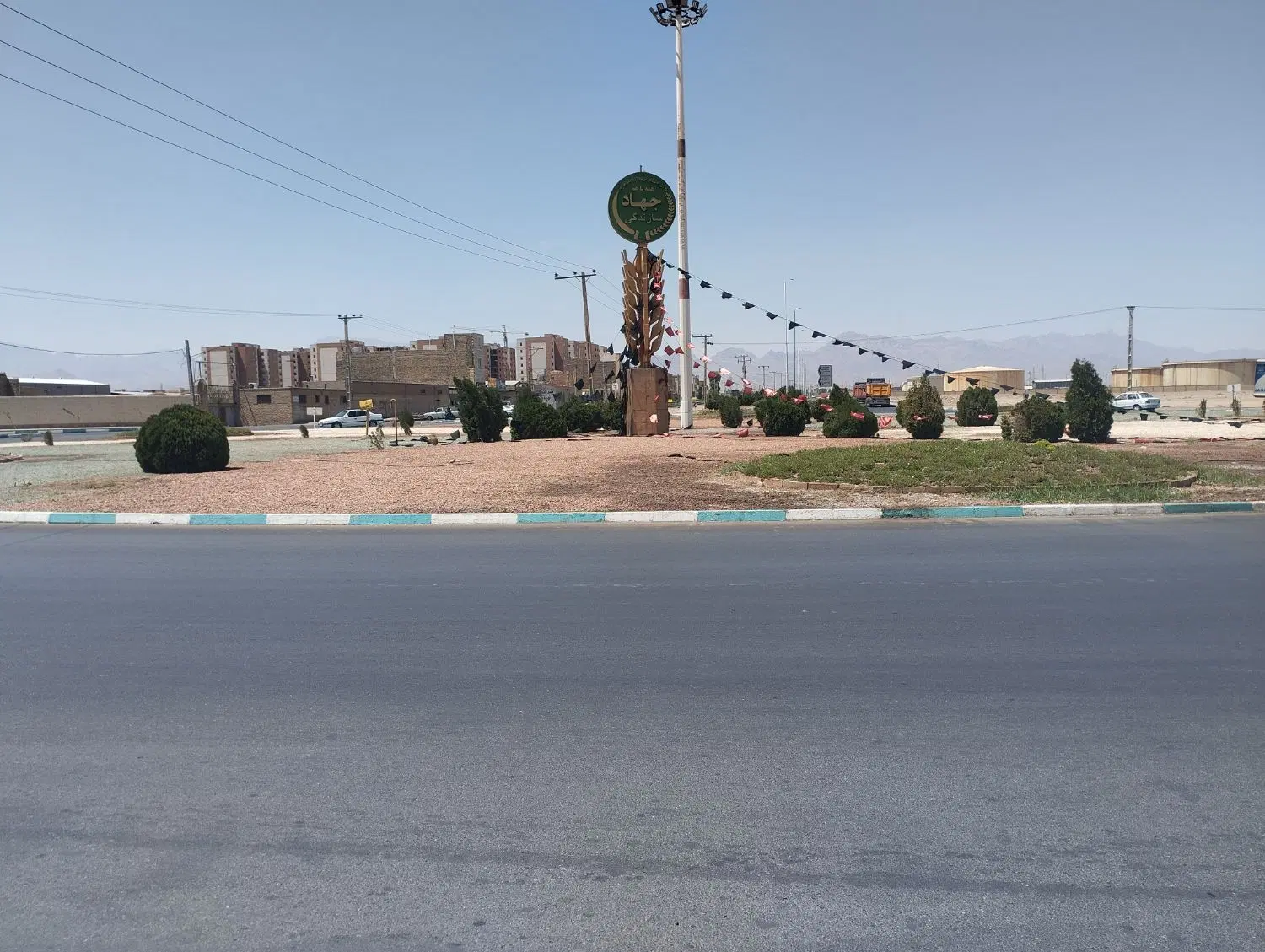زمین تجاری بلوارشهیددهقان(میدان جهاد)