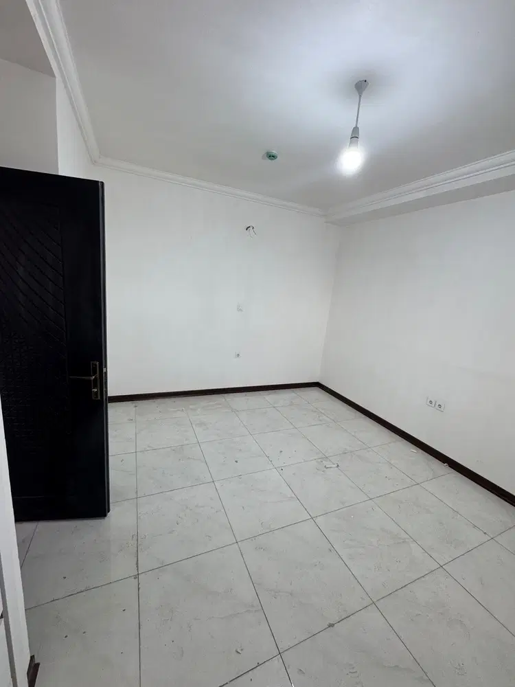 اجاره دفتر کار 90 متری