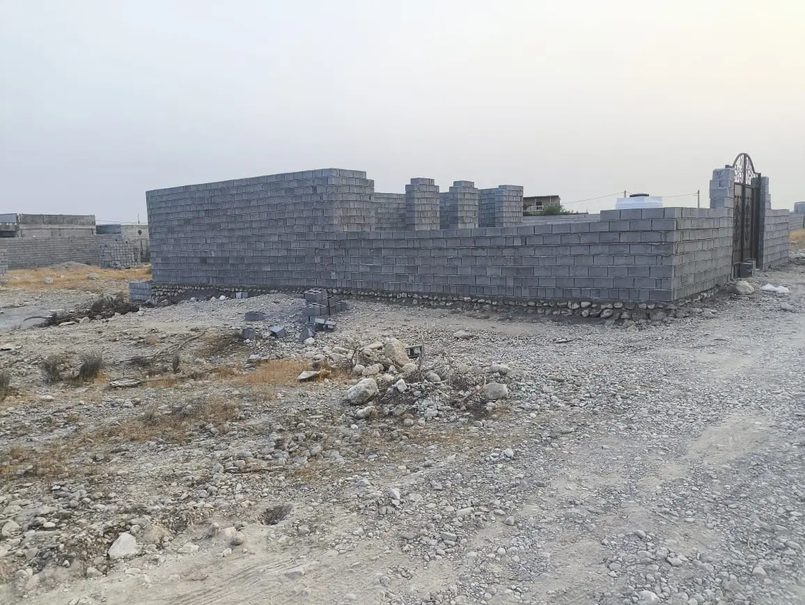 زمین فروشی