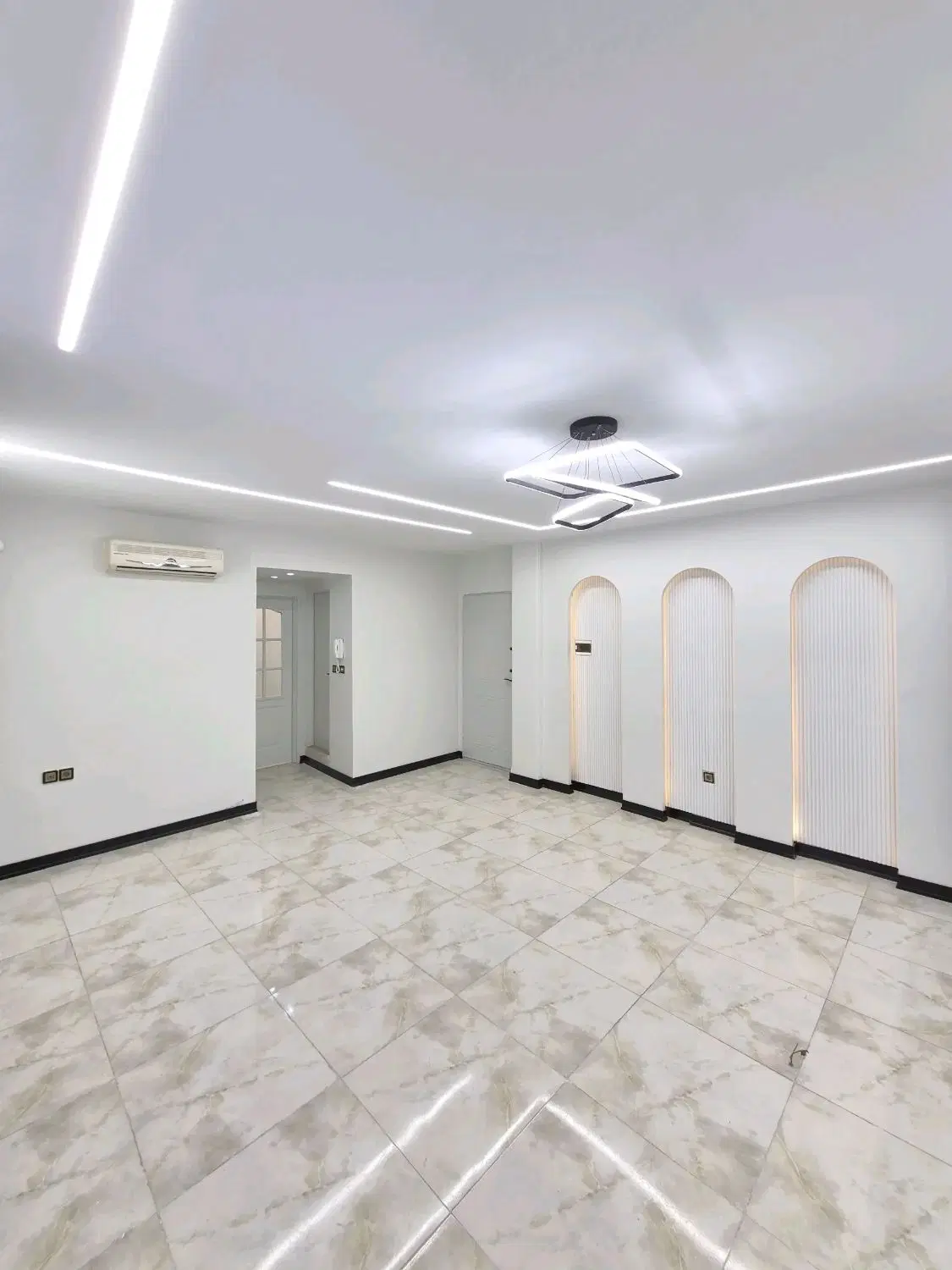 ۵۳متر غرق درزیبایی وکارایی(پارکینگ*روبنما)طبقه اول