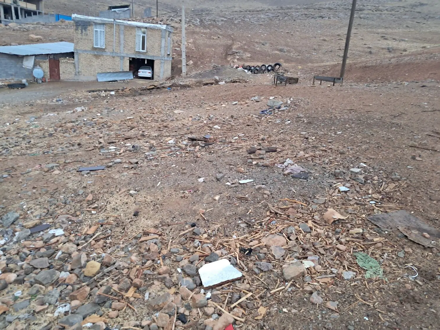 زمین حاجی عزیز