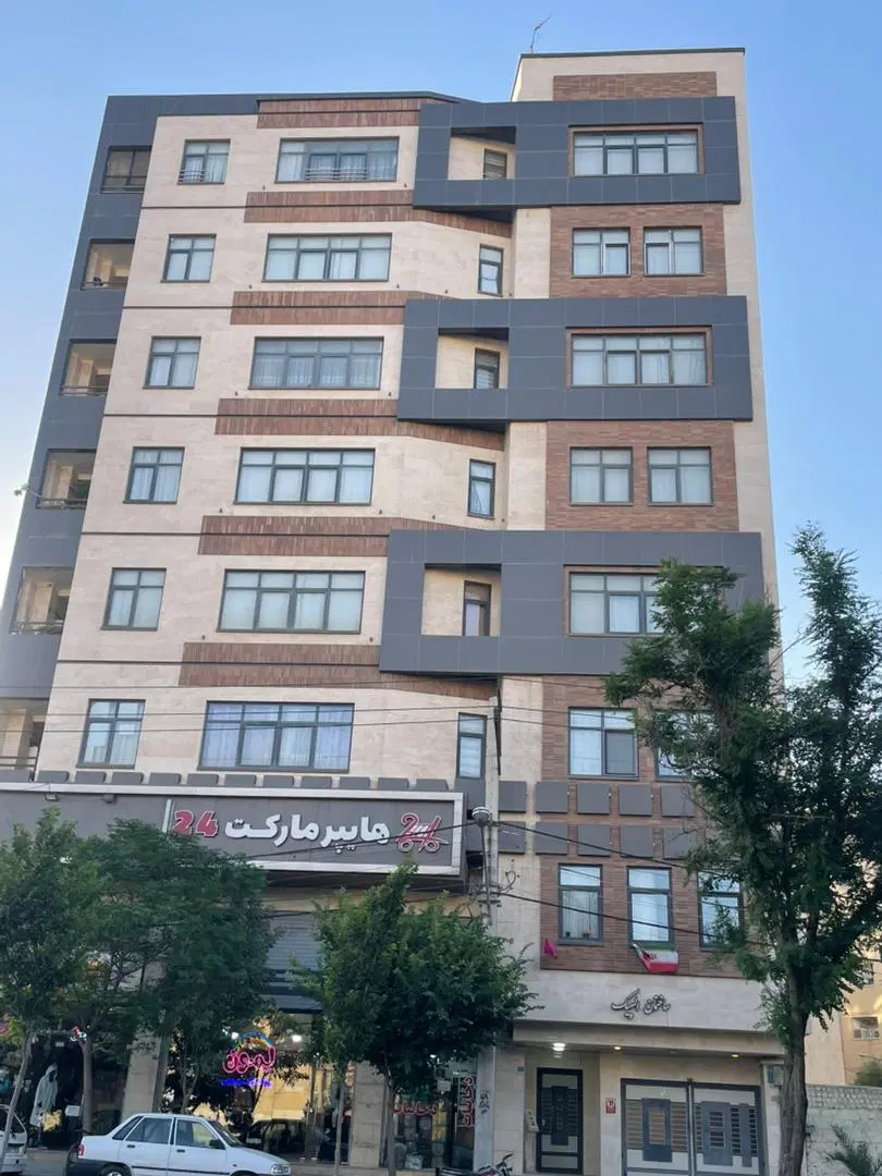 ۸۷متری ۲خواب  ۱۱متربر